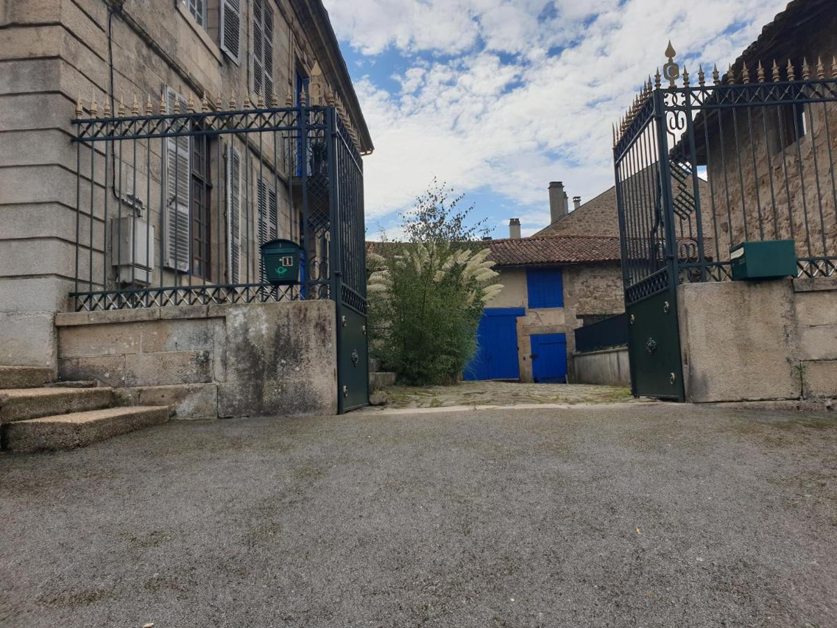 Le Chateau Châteauponsac Exteriör bild